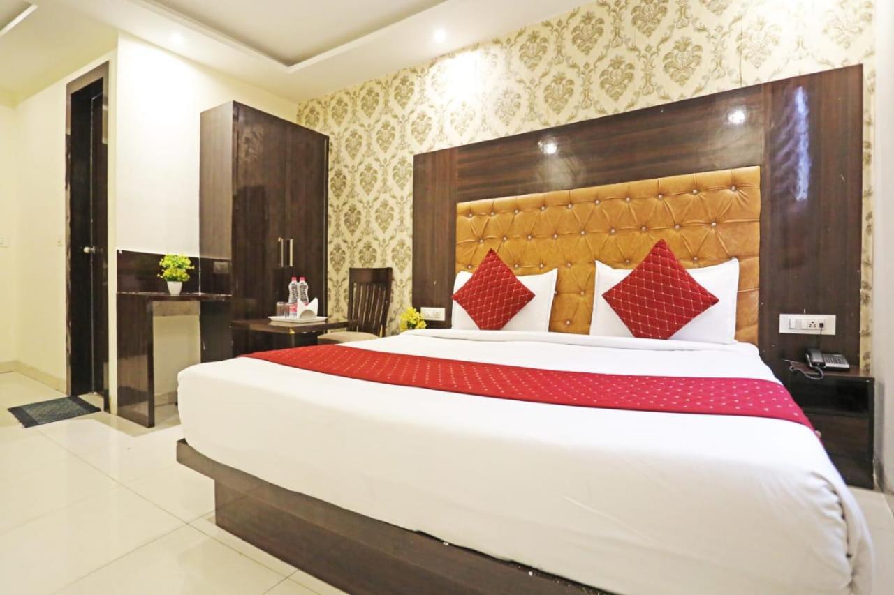 Hotel Vijaydeep Place Near Delhi Airport New Delhi Exteriör bild