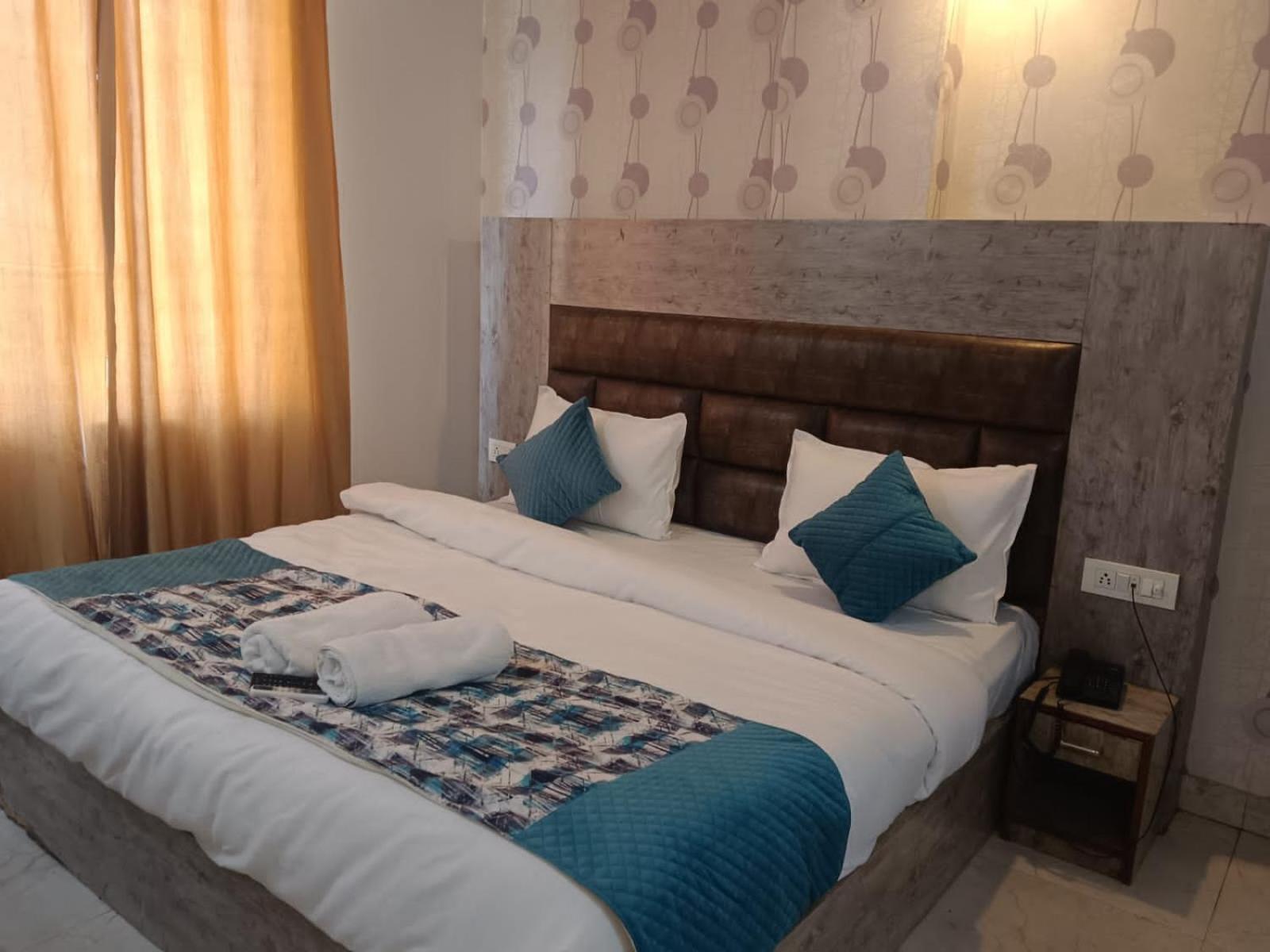 Hotel Vijaydeep Place Near Delhi Airport New Delhi Exteriör bild