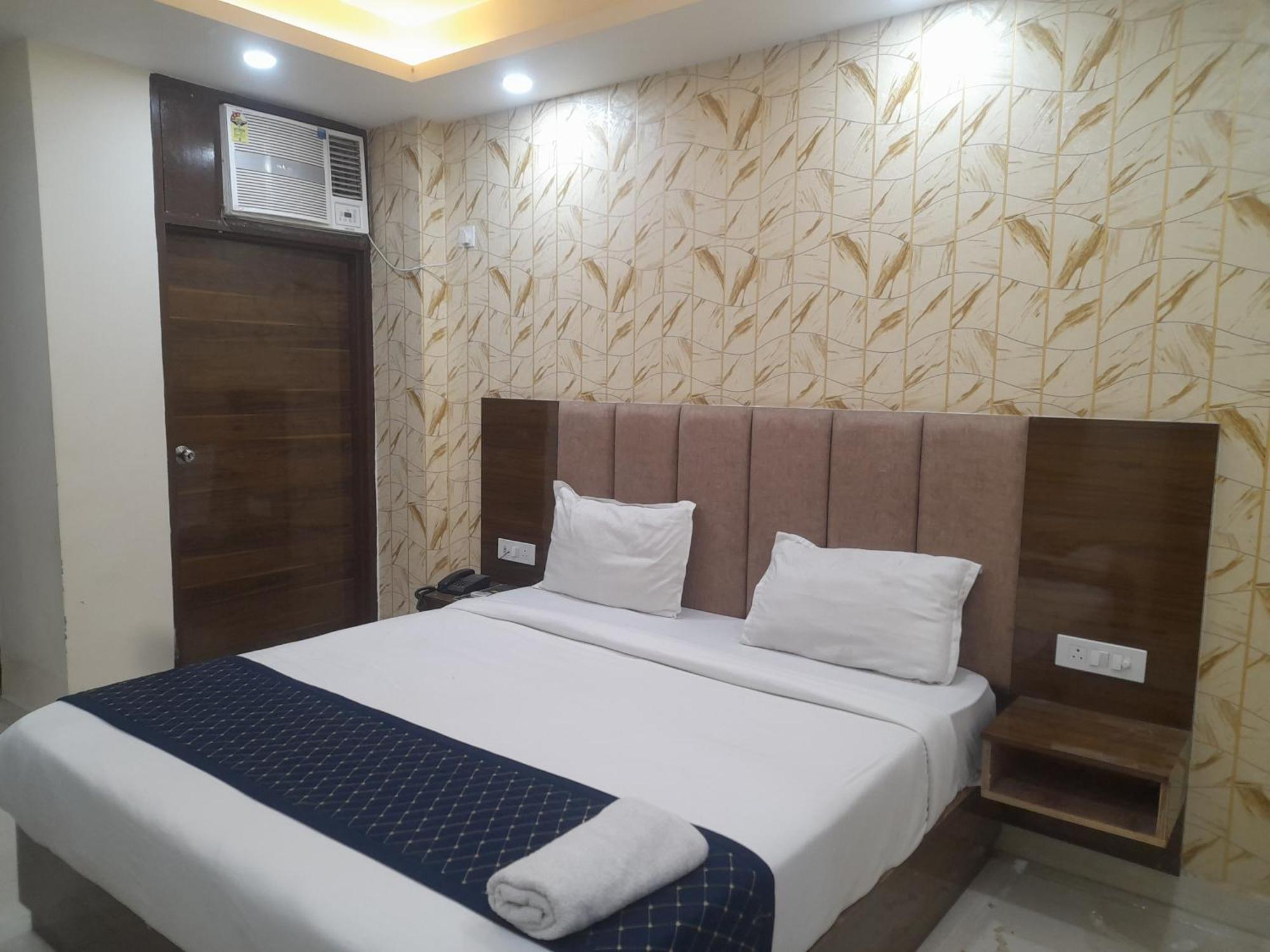 Hotel Vijaydeep Place Near Delhi Airport New Delhi Exteriör bild