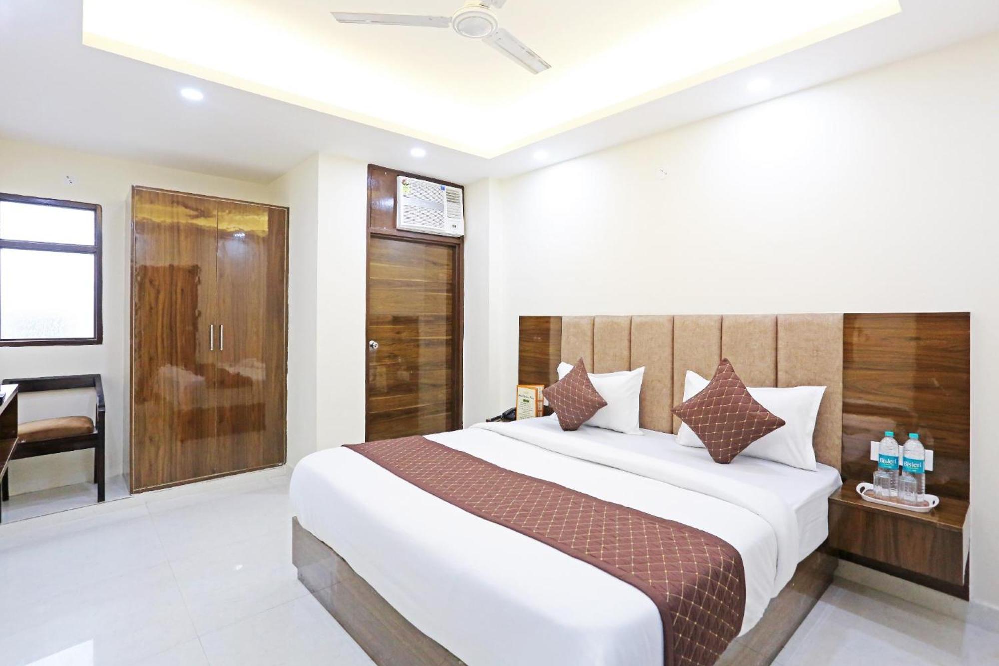 Hotel Vijaydeep Place Near Delhi Airport New Delhi Exteriör bild