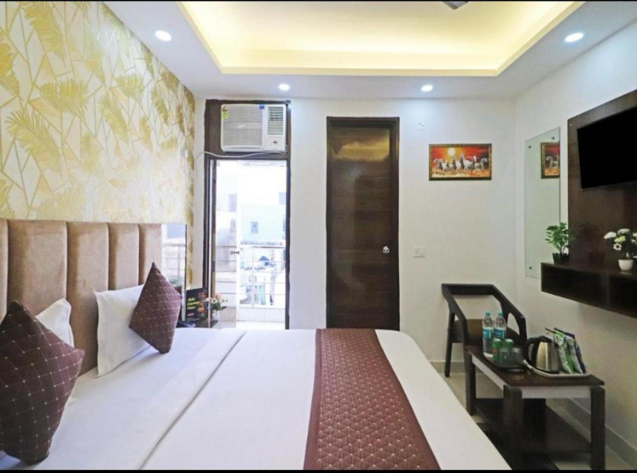 Hotel Vijaydeep Place Near Delhi Airport New Delhi Exteriör bild