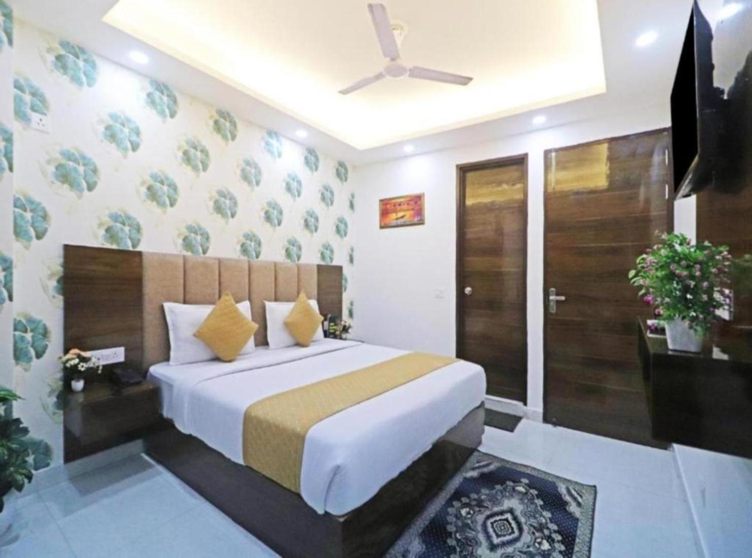 Hotel Vijaydeep Place Near Delhi Airport New Delhi Exteriör bild